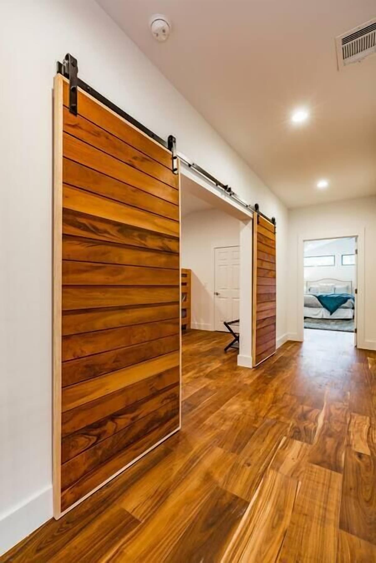 Photo 32 of CasaVilla: Downtown/Pool/Golf Green/18+Guests