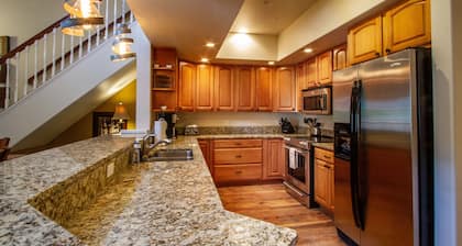Luxurious Two-Story Penthouse Condo W/Private Patio & Breathtaking Mtn Views