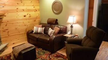 Smart TV, fireplace, DVD player, offices