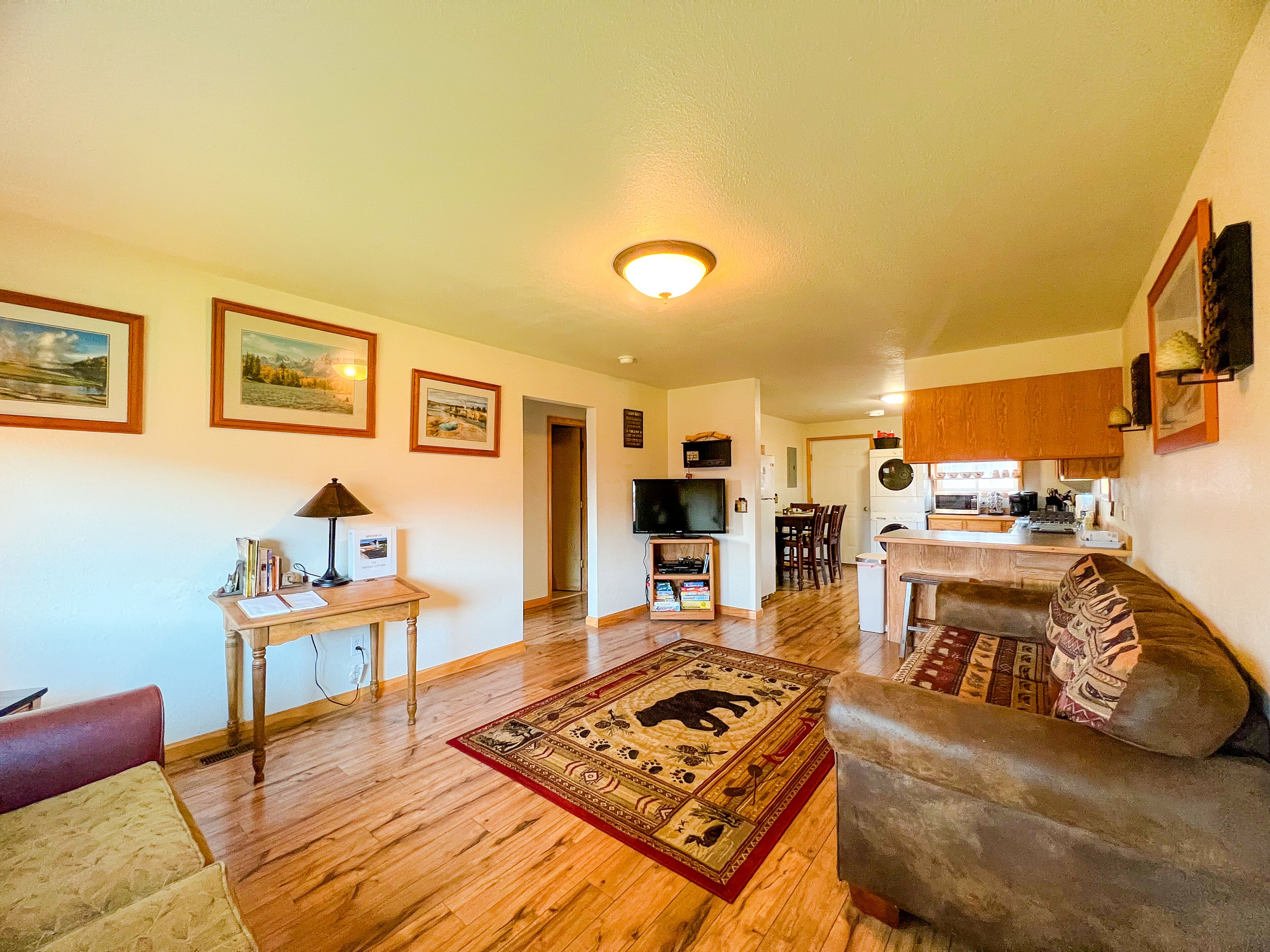 Smart-TV, DVD-Player, Bücher