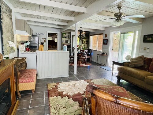 CLEAN and SERENE eco-friendly private cottage!