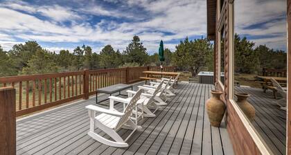 Buffalo Ridge on Zion Boundary very close to the Park! Gated Community -Hot Tub