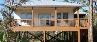 Upouusi loma-asunnot - Askeleen päässä rannasta!