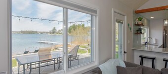 Silver Lake Cottage in Traverse City w/ Private Frontage & Pontoon for rent 