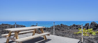 Direkt Oceanfront Condo på Private Beach Resort * Central AC *