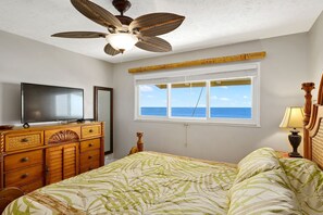 2 bedrooms, in-room safe, iron/ironing board, free WiFi