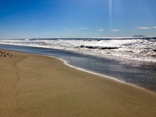 Oxnard Beach house two lots from sand!