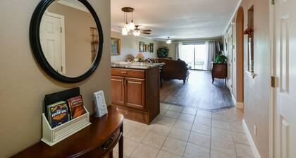 Relaxing & Quiet - Indoor Pool -Only 1 Mile to the Branson Strip