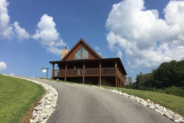 Welcome to Valley Haven Cabin