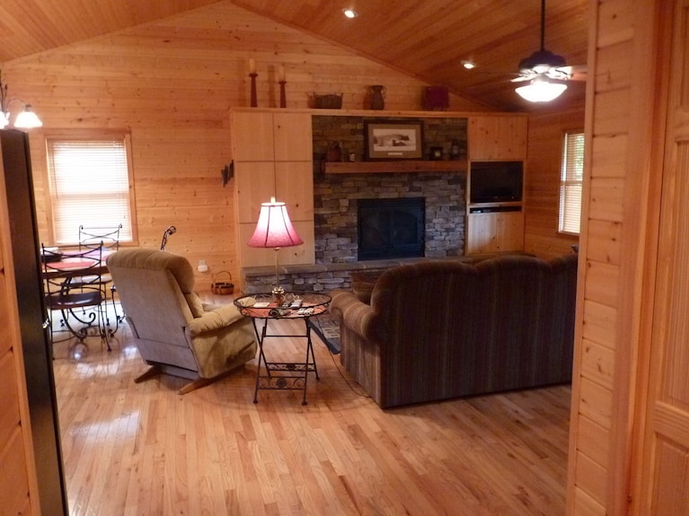 Frances' Cabin 6 Minutes To Downtown Immaculately Kept - Boone, NC