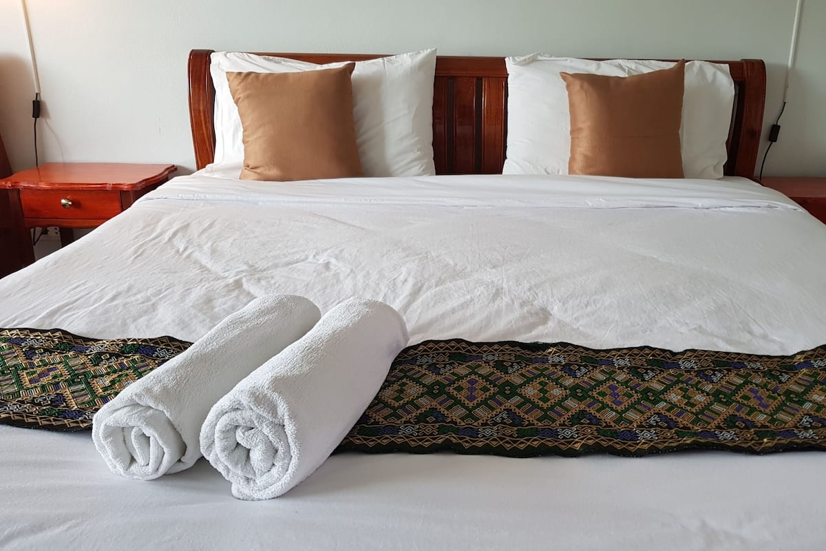 Rollaway beds, free WiFi