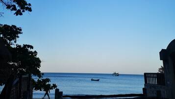 Vista para praia/oceano