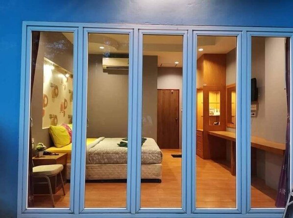 Deluxe-Doppelzimmer | Verdunkelungsvorhänge, schallisolierte Zimmer, kostenloses WLAN