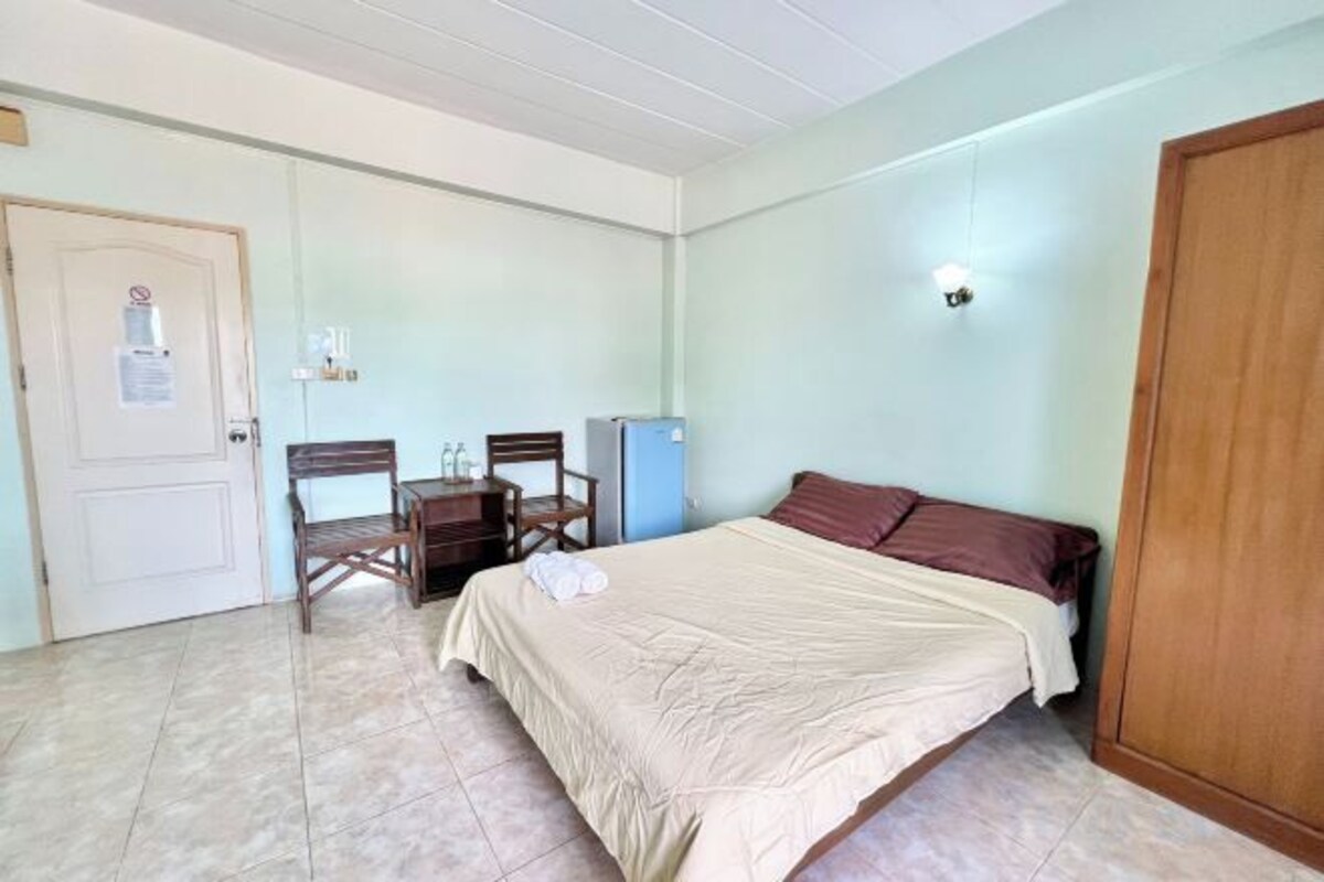 Tempat tidur lipat/tambahan, Wi-Fi gratis, dan seprai linen