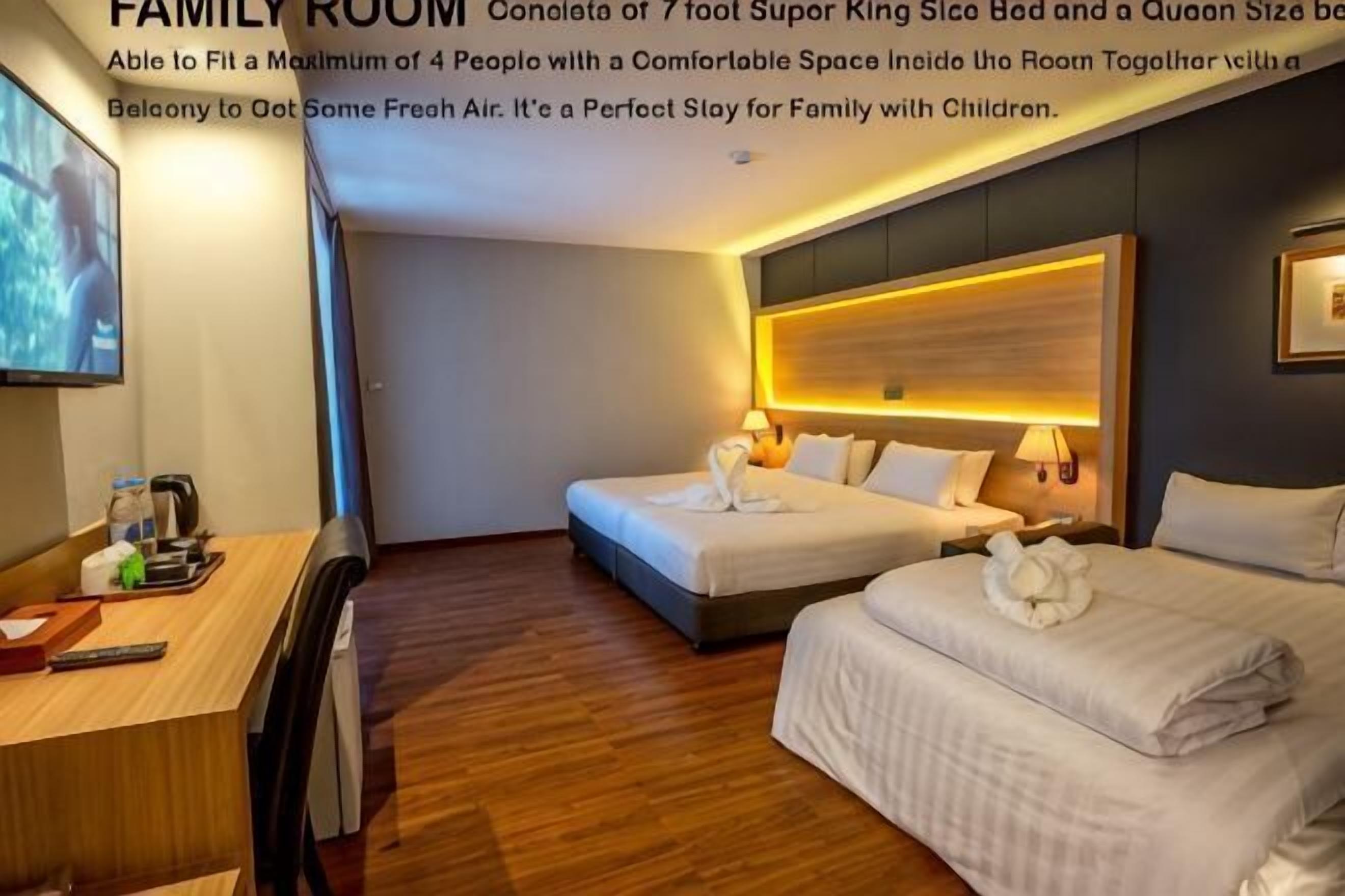 Minibar, coffres-forts dans les chambres, bureau, rideaux occultants