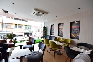 Sala de estar en el lobby