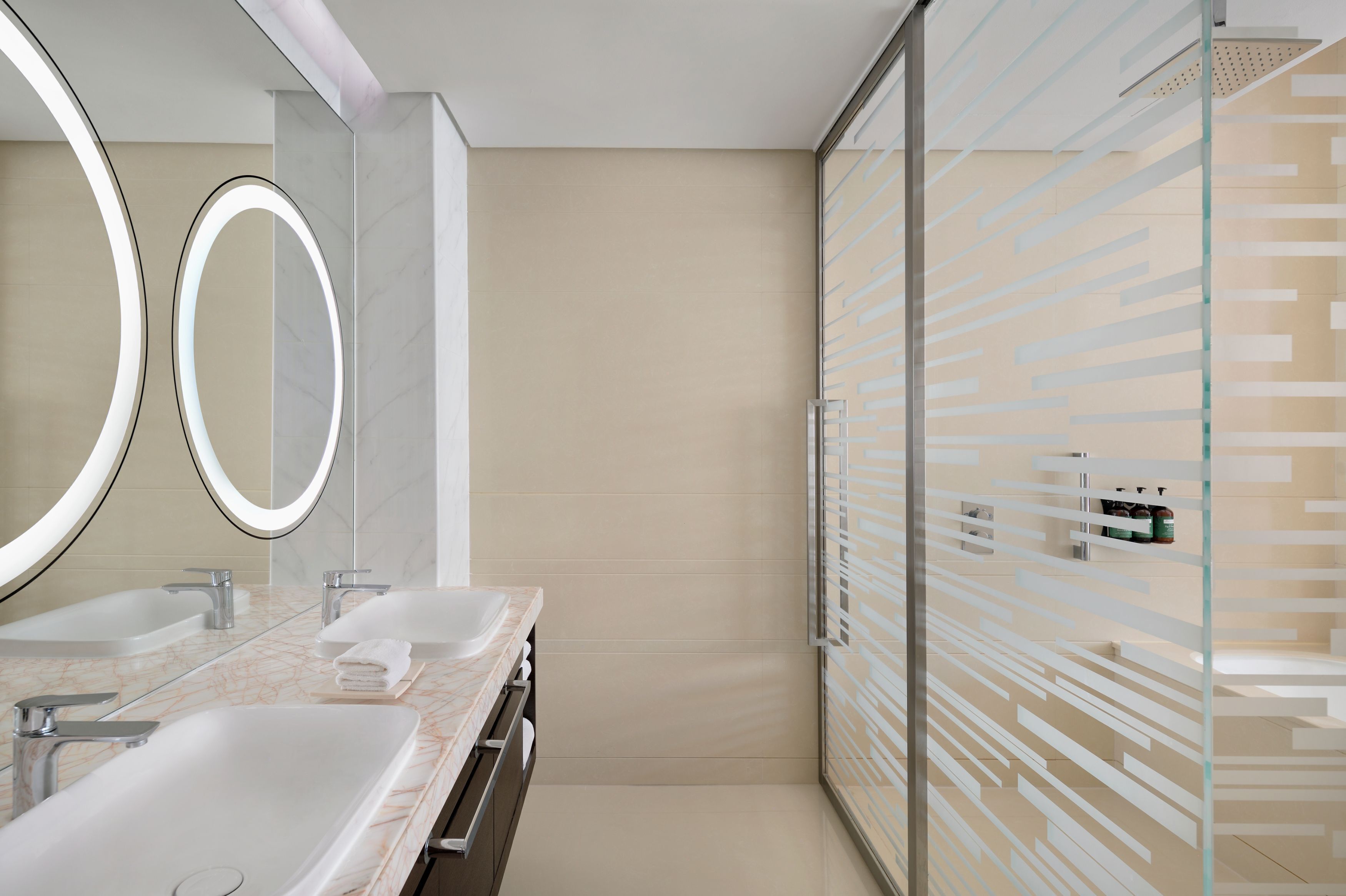 Photo - Crowne Plaza Dubai Marina by IHG