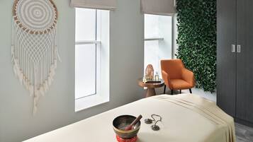 Couples treatment room(s), body treatments, deep-tissue massages