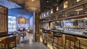 2 bares o lounges, lounge en el lobby