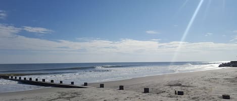 海灘、躺椅