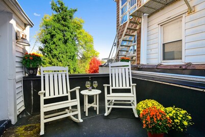 Nassau Condo in the Heart of Princeton w Parking 