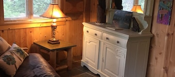 Separate apartment on the lower level of our log home in Girdwood, Alaska