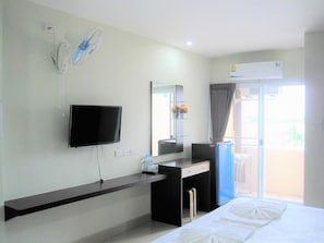 Standard Double Room | Room amenity - Corner One Residence (Hat Yai)