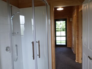 Superior Chalet, 2 Bedrooms | Bathroom shower