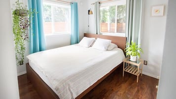 1 slaapkamer, een strijkplank/strijkijzer, gratis wifi, beddengoed