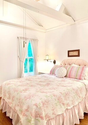 3 chambres, bureau, Wi-Fi gratuit, draps fournis