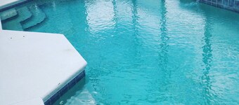 WOW! Championsgate-Minutes to disney,private pool,wifi ,tennis,gym,games room 