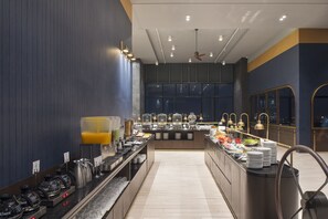 Daily continental breakfast (THB 530 per person) - Brighton Grand Hotel Pattaya (Pattaya)