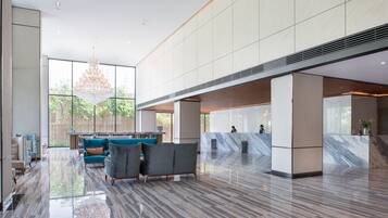 Zona de estar del vestíbulo