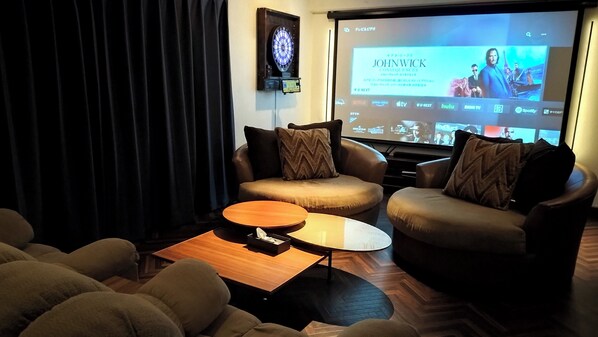 1 chambre, rideaux occultants, Wi-Fi gratuit, draps fournis