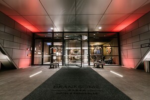 Entrada al alojamiento