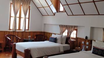 Habitación Confort con 2 camas individuales | Caja de seguridad en la habitación, escritorio y cunas gratuitas