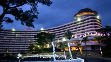 Front of property - evening/night