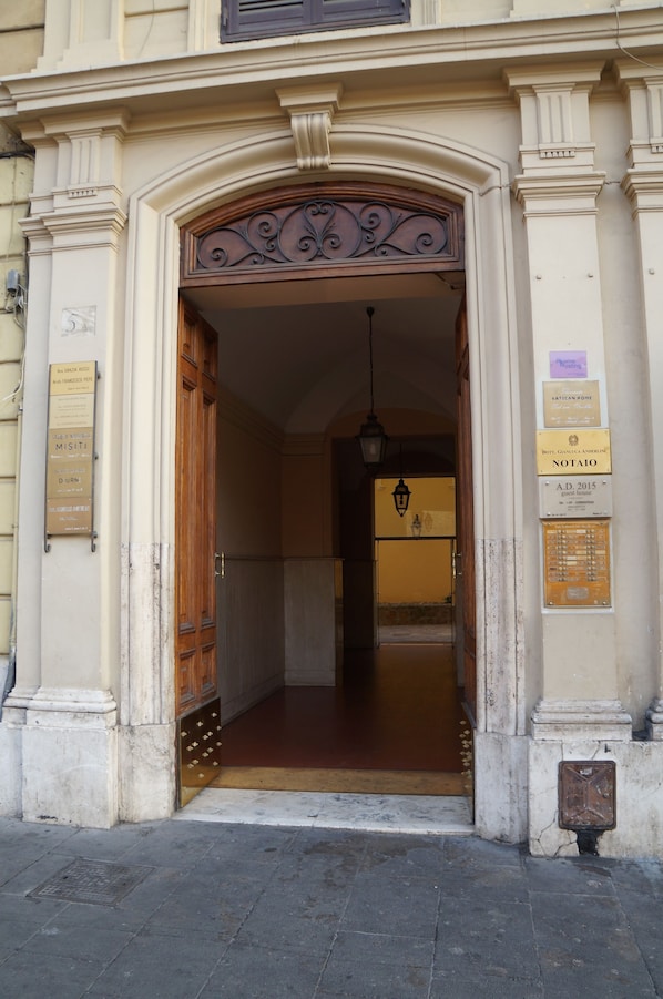 Property entrance - Tuttotondo (Rome)