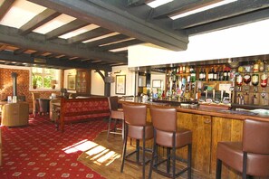 Bar (on property) - The Black Swan Inn (Norwich)