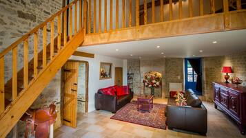Luxury Cottage, Private Bathroom (Gîte 3 Bedrooms) | Lounge