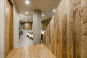 Appartement (Kakurega, 3F) | Een bureau, een strijkplank/strijkijzer, gratis wifi