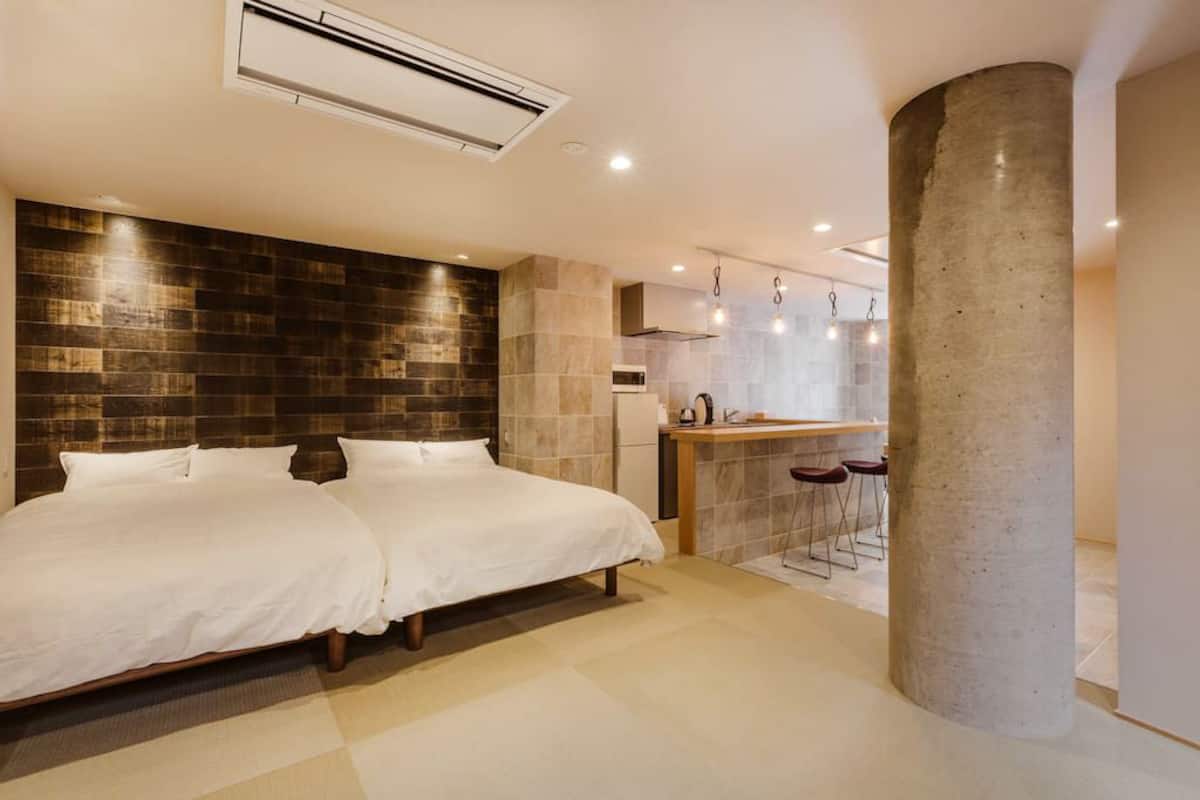 Doma, 1F | Desk, iron/ironing board, free WiFi