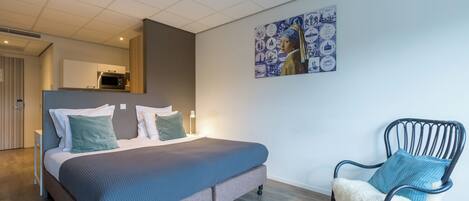 Studio (30m2 Studio ) | Minibar, in-room safe, desk, laptop workspace