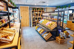 Breakfast area - Amrâth Apart Hotel Schiphol Badhoevedorp (Badhoevedorp)