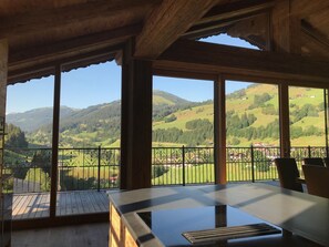 Deluxe-Penthouse, 5 Schlafzimmer, Poolzugang, Bergblick | Eigene Küche