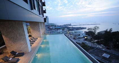 Oakwood hotel & Residence Sri Racha