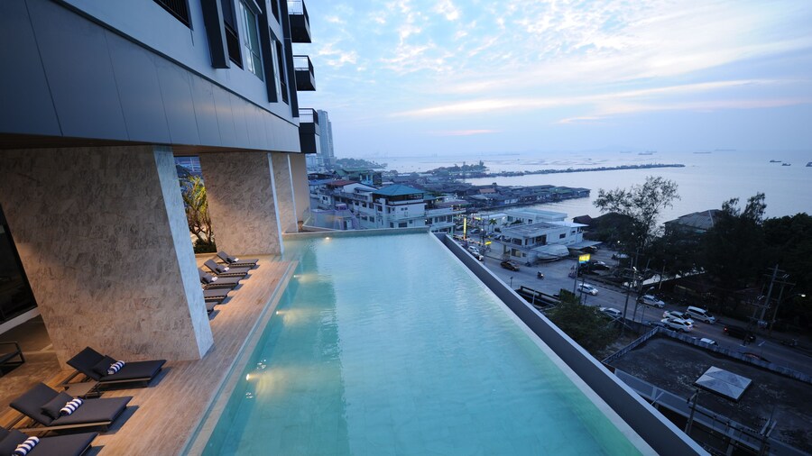 Oakwood hotel & Residence Sri Racha