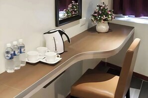 Standard Room | Desk, free WiFi, bed sheets - Hotel Midtown Villa (Kuala Lumpur)