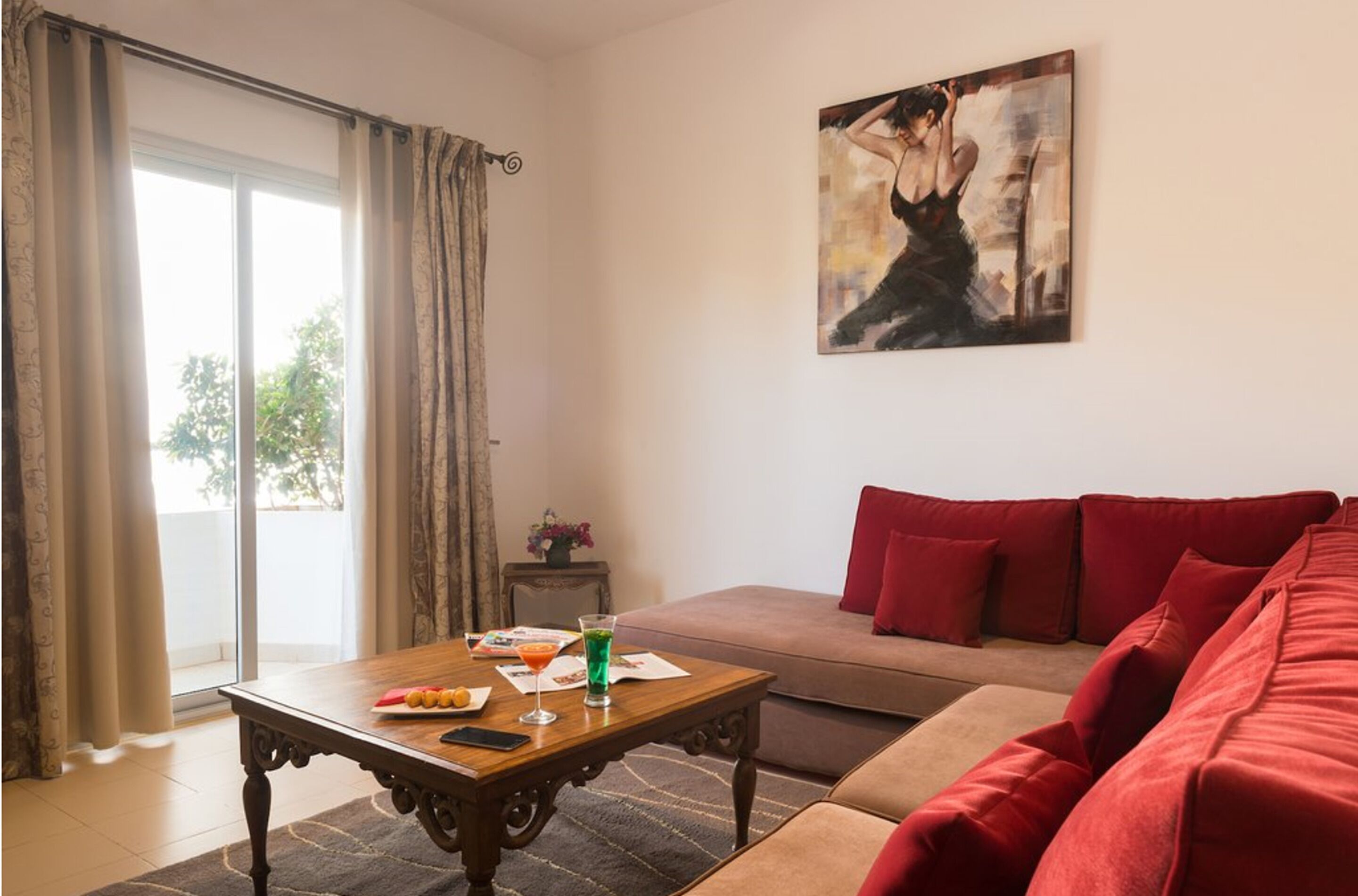 business suite | premium bedding, in-room safe, desk, soundproofing