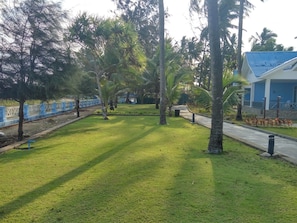 Bungalow, vistas al mar | Balcón